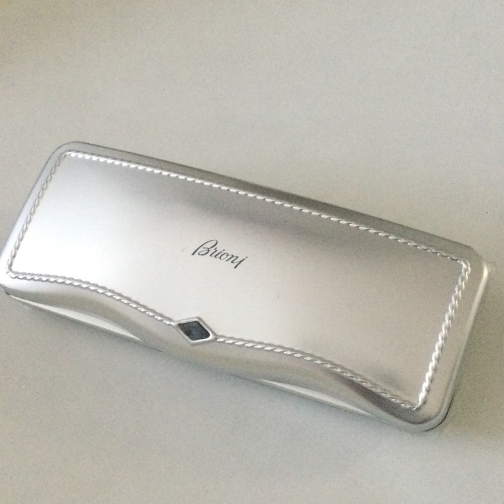 BRIONI SUNGLASSES CASE WITH CLEANING CLOTH SILVER NEW